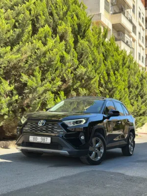 Used Toyota RAV 4 in Amman