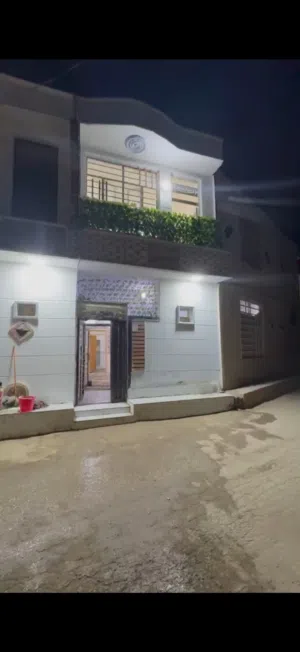 بيت في كربلاء قريب من الامام والضريح للبيع المساحه 50 متر