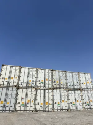 حاويات حديد ومبرده  فارغه مستعمله للبيع في عمان مجمركه وغير مجمركه وبحاله ممتازه(containers)