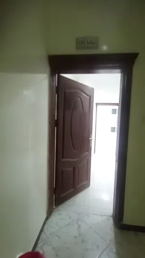 100 m2 3 Bedrooms Apartments for Rent in Sana'a Bayt Baws