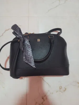 Ladies Hand Bag  حقيبة يد نسائية