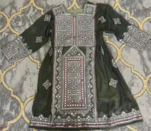 لبس بلوشي كامل
