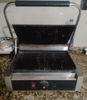 contact electrical grilled
