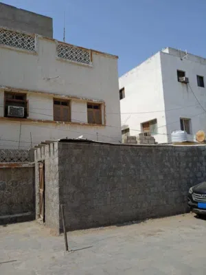 133 m2 More than 6 bedrooms Townhouse for Sale in Aden Shaykh Uthman