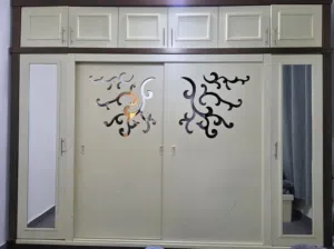 4 door cupboard with King Size Bed