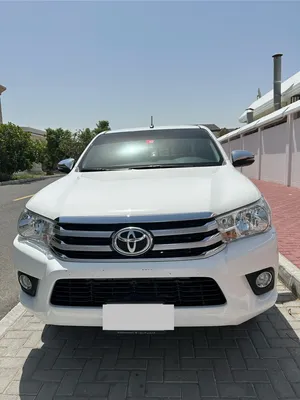 Toyota Hilux like new used 23,000 km