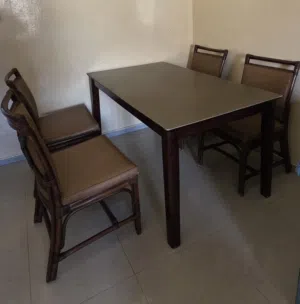 Dining table for 4 people wooden