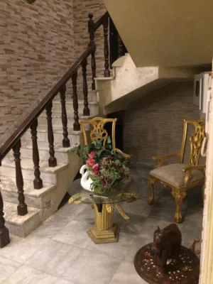 ڤيلا مفروشة بالكامل بأجمل مناطق عمان الغربيه خمسه نوم 2 ماستر