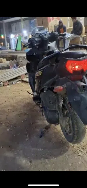 ياماها 125 ZR 2023 للبيع  ماشيه 28500 الموطو تولع لاكن فيها صوت تبي خدمه بسطوني وتبي دوره علفايبر