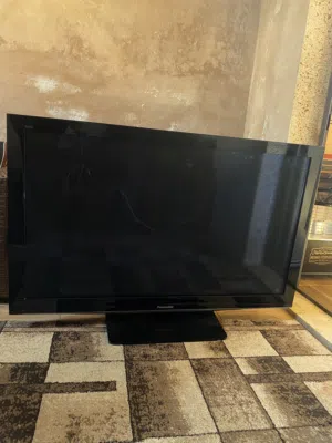 للبيع شاشة Panasonic بحاله ممتاز 55 بوصة
