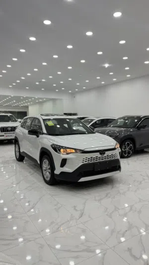 رض مميز – تويوتا كورولا كروس  موديل 2025