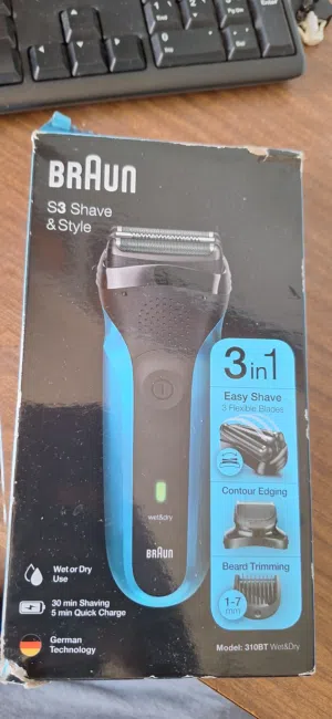 3 in 1 Braun s3 shaver