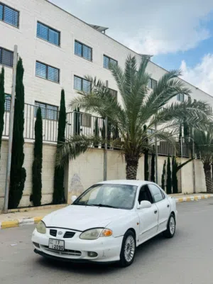 هيونداي افانتي نيو 1999 بحالة جيدة والسعر 2600 د قابل للتفاوض
