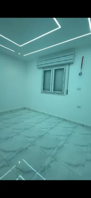 شقة في السدرة تشطيب ممتاز دور ارضي