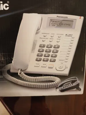 هاتف ارضي باناسونيك جديد بالكرتونه لون اسود مع كل الإضافات حسب ما هو واضح موديل KX-TS880FX