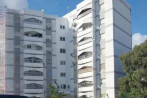 للبيع شقه في 7000 عمارات الدكاتره قرب كوبري الحديد