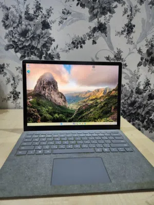 i7  16gb  512 gb surface laptop tuch screen  Microsoft Surface Laptop – أداء قوي بسعر مغ