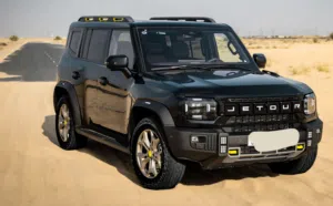 جيبور T2 2026 أسود هايبرد Plug-in مستعملة بحالة ممتازة مع زوائد وميزات متقدمة