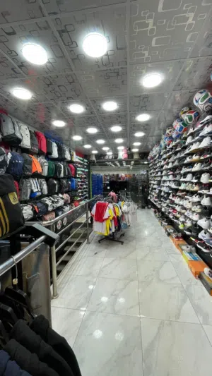 محل للبيع المحل عبارة عن طابقين