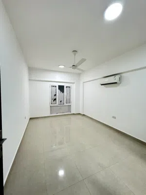 100 m2 3 Bedrooms Apartments for Rent in Muscat Al Khoud
