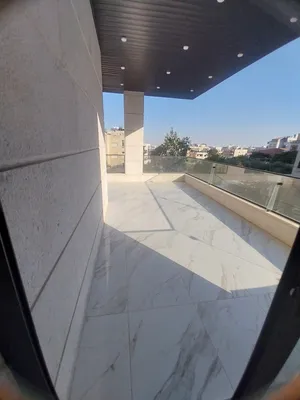 210 m2 3 Bedrooms Apartments for Sale in Amman Khalda