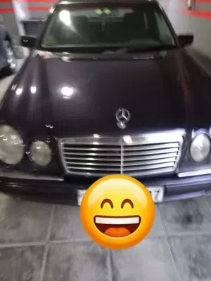 سياره مرسيدس قرش ونص موديل 99 نضيفه ولا جيد مدهون جديد مرخصه