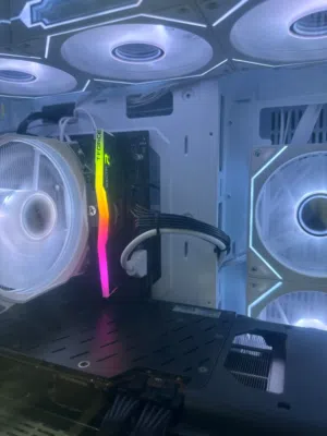 16gb ram /3200 Mhz/جديد