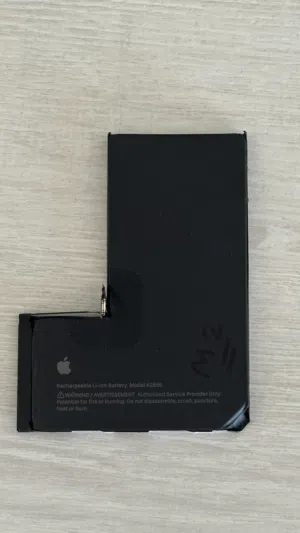 Apple iPhone 14 Pro 128 GB in Amman