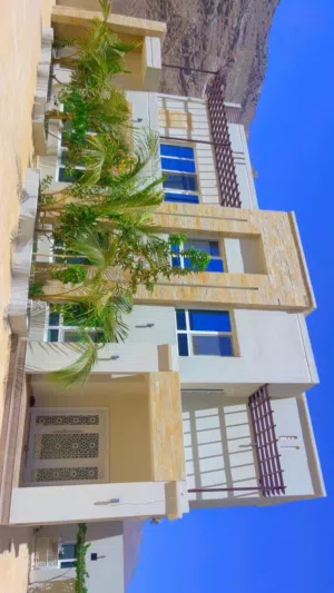 375 m2 4 Bedrooms Townhouse for Sale in Al Dakhiliya Nizwa
