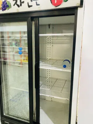 ثلاجه للبيع