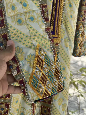للبس عماني اصيلي بجميع مستلزماته