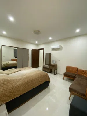 150 m2 2 Bedrooms Apartments for Rent in Baghdad University