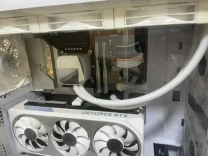 بيسي ممتاز جديد ولا غلطه مع شاشه مع الكيبورد شاشه ديفو