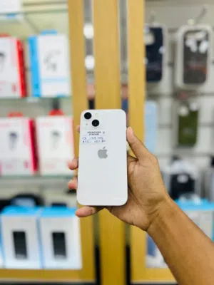 iPhone 13 -128 GB - Satisfactory and neat device