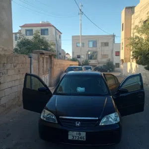 هوندا سيفيك 2003 بالأسود، صالون سيدان، أوتوماتيك، مرخصة وبحالة جيدة