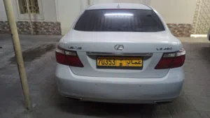 Used Lexus LS in Al Batinah