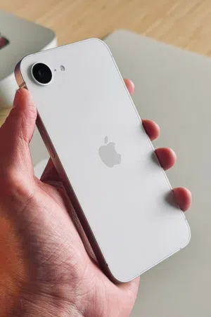 iPhone 16e 128gb وارد شرق اوسط