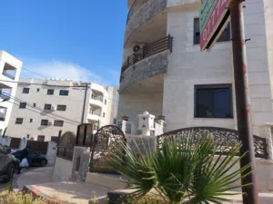 160 m2 3 Bedrooms Apartments for Sale in Irbid Al Rahebat Al Wardiah