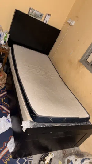 2 single beds