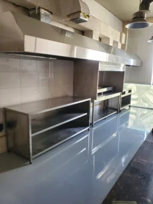 فرصة استثمارية مطعم شاورما ومشاوي وبيتزا مجهز بالكامل