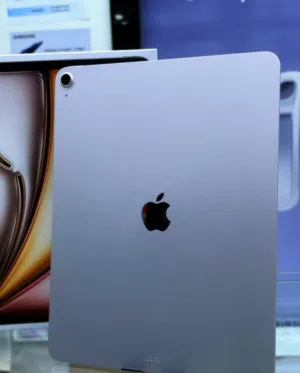Apple iPad Air M3 13-inch WiFi Under Warranty Apple 7 Months Available 100% Battery 4cyel like new