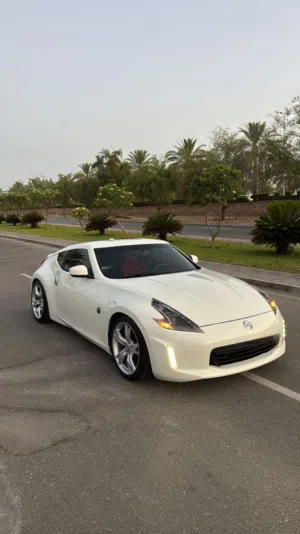Used Nissan Z in Muscat