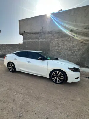 مكسيما 2018 ابيض 6 سلندر