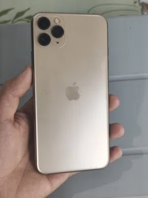 للبيع جهاز ايفون 11 برو ماكس الذاكرة: 256GB الجهاز مكفول كفاله مستبدل شاشه فقط شرط اصليه من ا