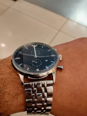 ساعة فخمة من ماركة Emporio Armani الأصلية  موديل: AR0389  الاستخدام: 6 اشهر فقط