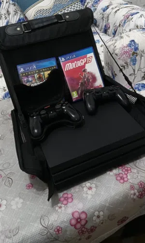 PS4 pro 1 TB brand new no dust neat and clean no scratch 8 core