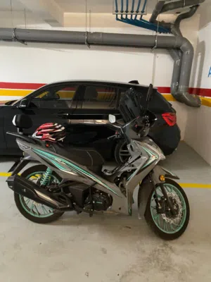 honda-forza-250-rline-125cc-sporty-easy-ride