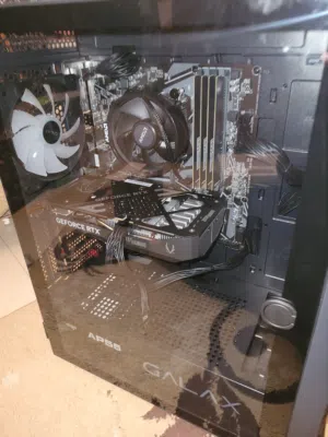 pc العاب للبيع كل القطع جديده