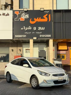للبيع اكسنت 2015 عداد 70 الف فققط