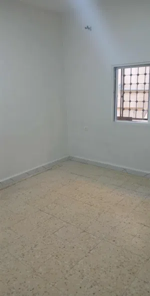 عروض حرق اي غرفه دهان شومان نوعه من 10دنانير الى15وربي يرزق الجميع ابواحمد العزام ر